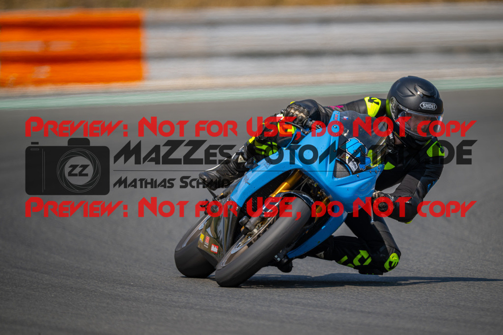MaZZes-Fotomatrix-20260805-526717 | OPEN
