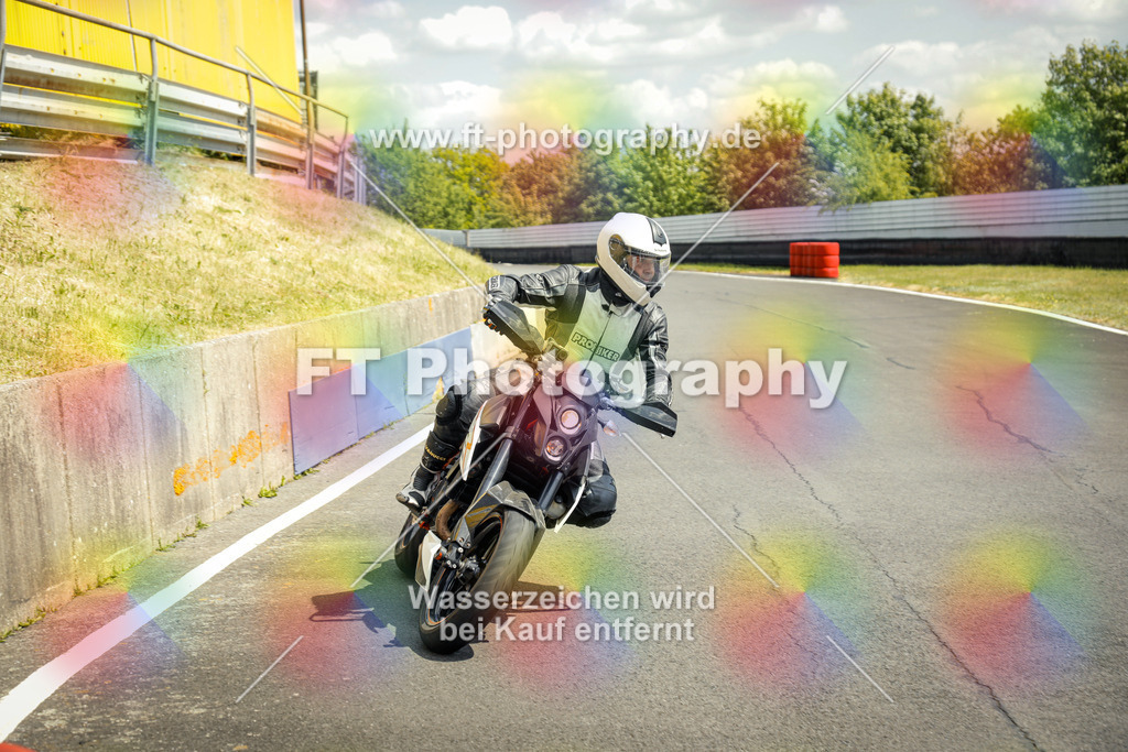 OBK_Mai_Volker_Adam-10853 | Hier findet Ihr Bilder von Touristenfahrten auf der Nürburgring Nordschleife oder von anderen Veranstaltungen die ich besucht habe. Viel Spass beim Durch Schauen 
