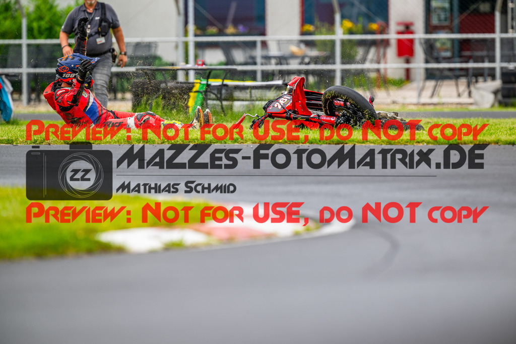 MaZZes_FotoMatrix_240712_6007705_4447 | S4