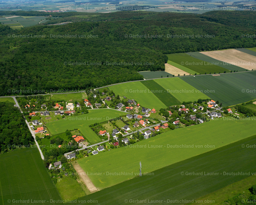 2638328 | Kleinsthofsiedlung HAHNDORF 09.06.2006 Wohngebiet einer Einfamilienhaus- Siedlung  in Hahndorf im Bundesland Niedersachsen, Deutschland // Single-family residential area of settlement  in Hahndorf in the state Lower Saxony, Germany Foto: Gerhard Launer