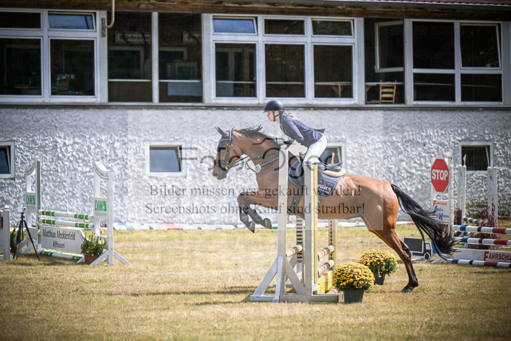 DOS_0473 | Entdecke hochwertige Reitturnierfotos von Foto Oger. Professionell, emotional und authentisch – jetzt Lieblingsmomente im Shop bestellen.Deutschlandweite Turnierfotografie. - Realisiert mit Pictrs.com