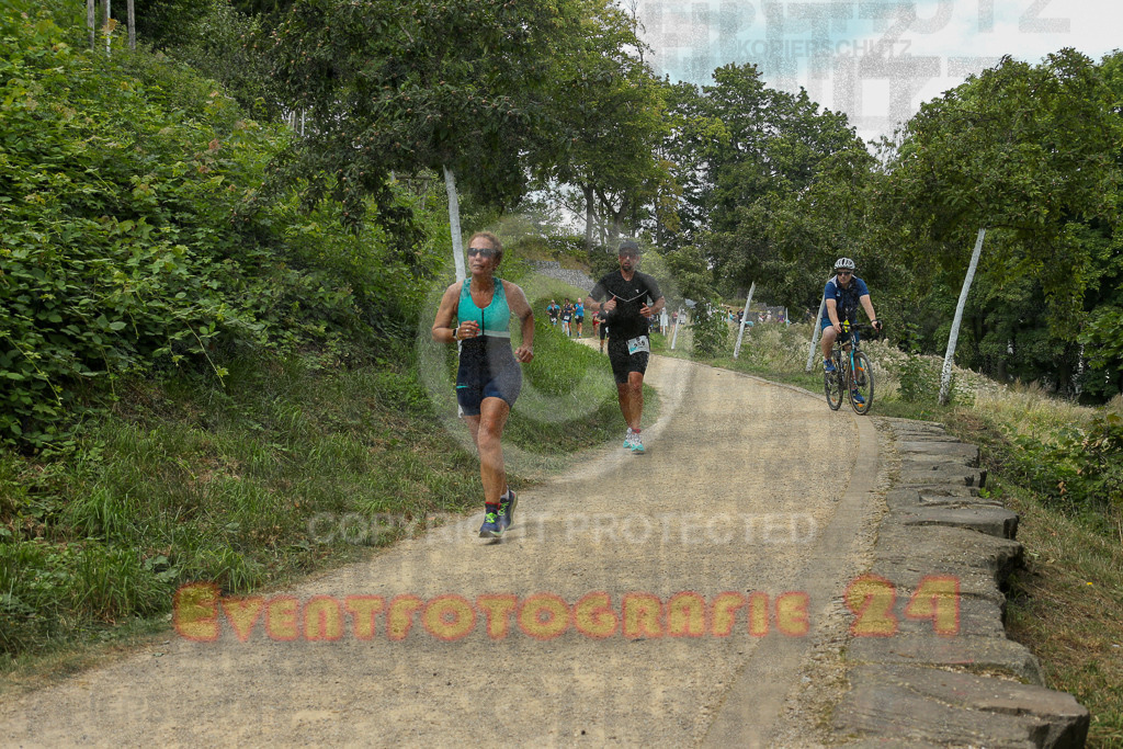 250824_1345_EX1_3563 | Sportfotografie im Rhein-Sieg Kreis, Köln, Bonn, NRW, Rheinland Pfalz, Hessen, etc. Unser Tätigkeitsfeld umfasst den Laufsport vom Volkslauf über den Marathon, Duathlon, Triathon bis zum Ultralauf wie Kölnpfad Ultra oder Schindertrail.