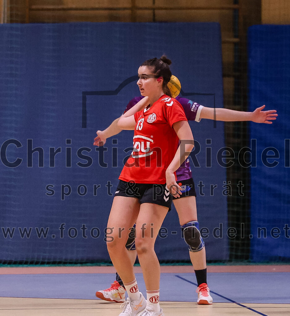 2025-01-18_033_SpVgg_Altenerding_gegen_TV_Altoetting | Erding, Deutschland, 18.01.2025:Handball, Bezirksoberliga Frauen Altbayern 2024 / 2024, 11. Spieltag, SpVgg Altenerding gegen TV Altötting, Endergebnis: 19:24Stefanie Koller (TV Altötting, #13)Foto: Christian Riedel / fotografie-riedel.net
