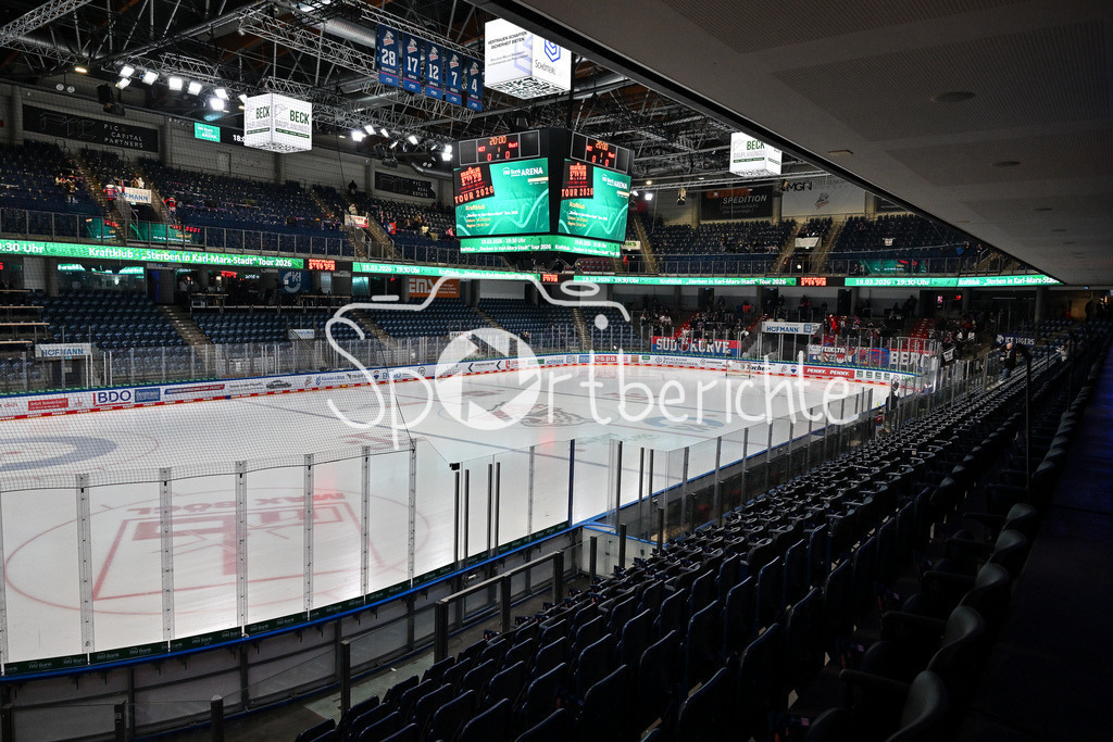 Nürnberg Ice Tigers - Augsburger Panther | NUREMBERG, GERMANY - 23. JANUARY: Ein Blick in die Nürnberger Arena vor dem Match zwischen den Nürnberg Ice Tigers und den Augsburger Panthern am 42. Spieltag der Penny DEL in der PSD Bank Nürnberg Arena / Symbolbild