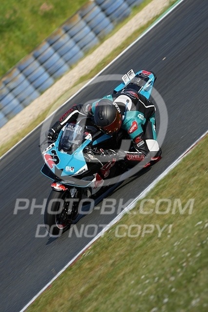 2025_05_12_PBK_16166 | Sportfotografie; SlowMotion; Video; Rennstrecke; Hafeneger; Speer; Racing; RSE; BMW; CBO; Trackday; Motorsportarena; Hockenheimring; Brno; Most; Barcelona; Valencia