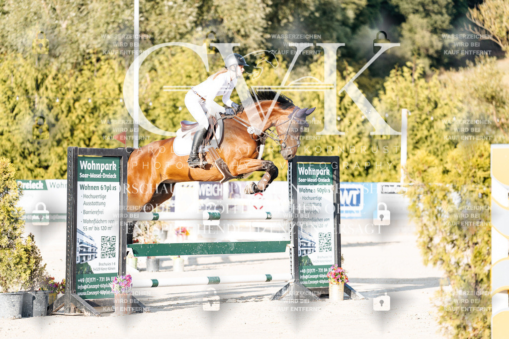 CK900645 | Turnierfotografie Pferdefotografie Trier Rheinland-Pfalz Pferdesport Reitsport Tierfotografie Sportfotografie Pferdevideo Pferdevideografie Equestrianvideography equestrianphotography  - Realisiert mit Pictrs.com