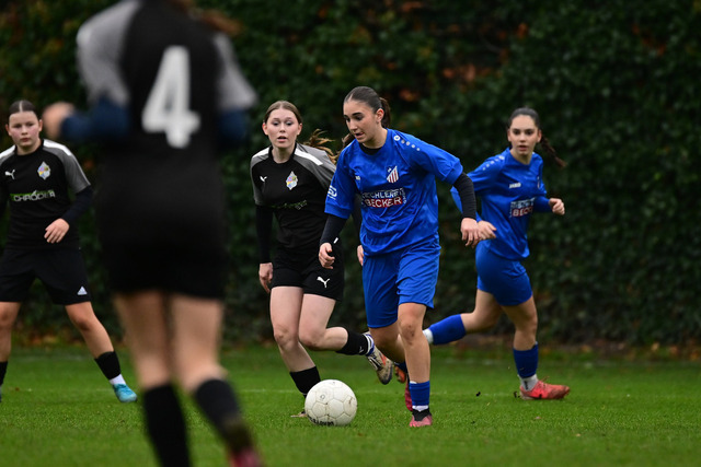 Fußball I Juniorinnen I Saison 2025-2026 I Niedersachsenpokal I Viertelfinale I JFV A-O-B-H-H - FC Rosengarten I 33689 | Der Sportfotograf. - Realisiert mit Pictrs.com