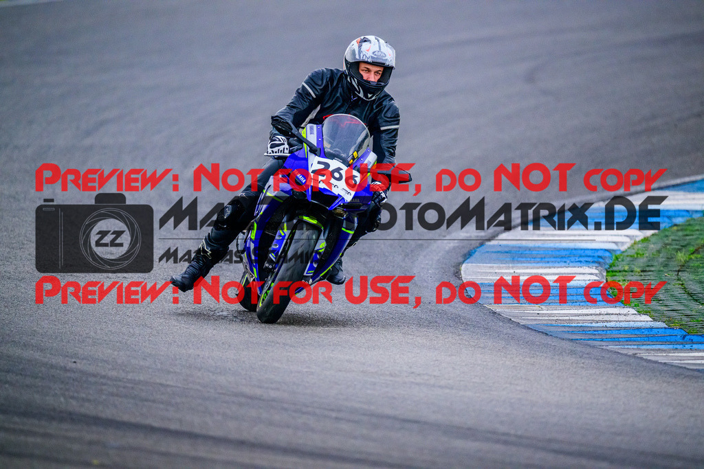 MaZZes_FotoMatrix_240614_6007705_6180 | GELB