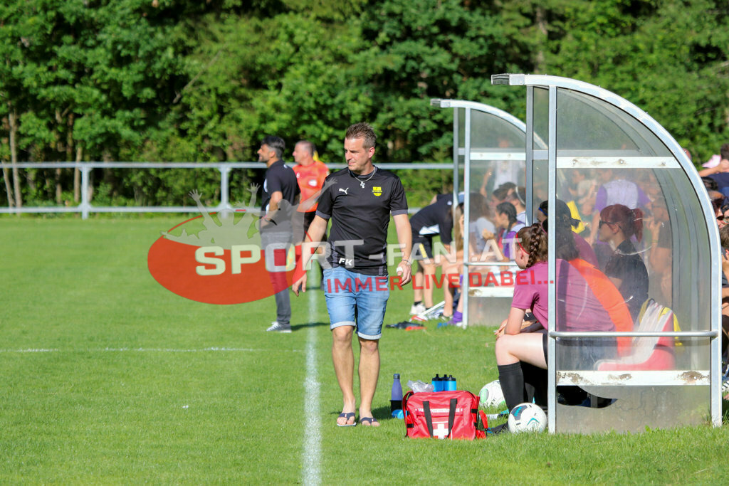 SV Oberglan Damen - Austria Klagenfurt |  ; SV Oberglan Damen - Austria Klagenfurt am 06.06.2022 in Oberglan
(Sportplatz), AUSTRIA, (Photo by Ernst Krawagner sport-fan.at) - Realisiert mit Pictrs.com