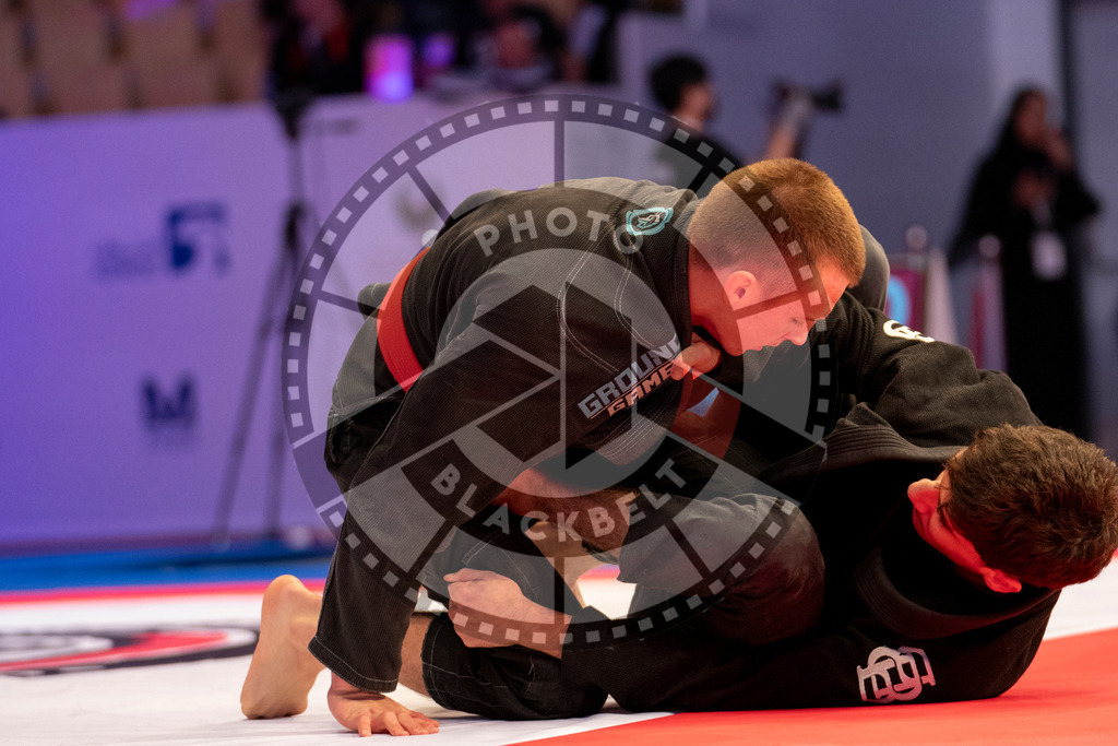 20231108PBB1752 | Fighters compete during the AJP World Professional Championship in the Mubadala Arena in Abu Dhabi, Arab United Emirates, on November 8, 2023.