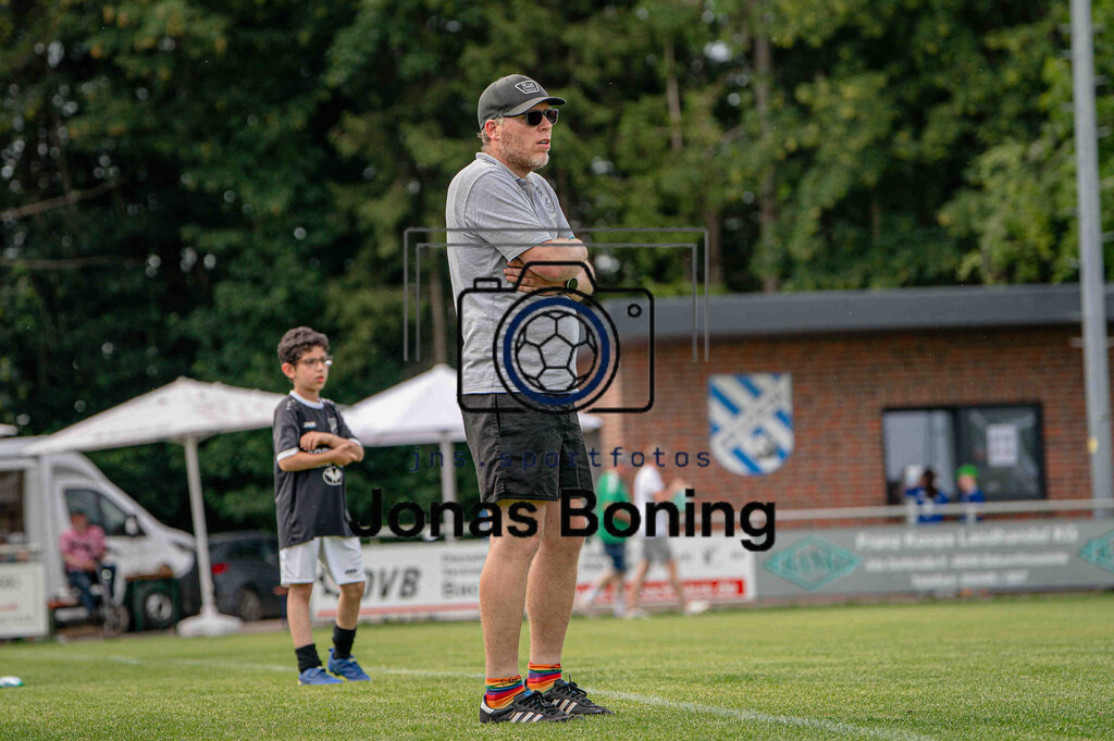 Fußball I E-Junioren I Saison 2025-2026 I OM-Cup Lüsche I Samstag  I 22797 | jns.sportfotos - Realisiert mit Pictrs.com