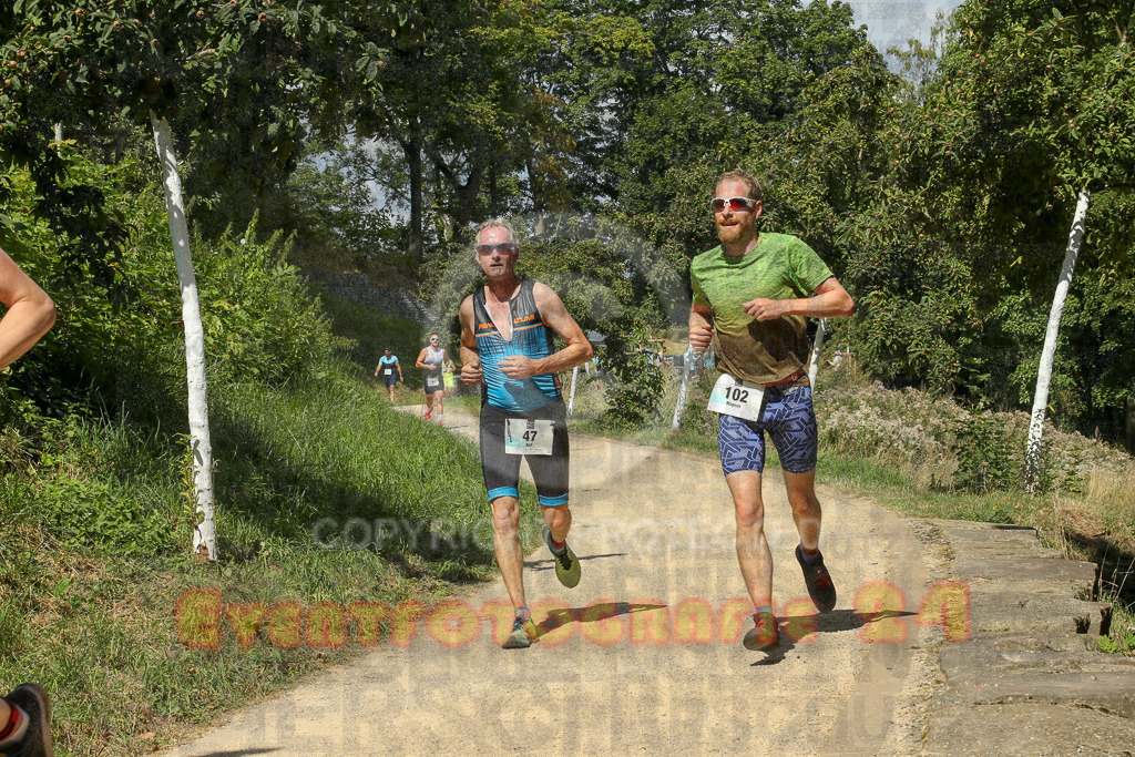 250824_1238_EX1_0040 | Sportfotografie im Rhein-Sieg Kreis, Köln, Bonn, NRW, Rheinland Pfalz, Hessen, etc. Unser Tätigkeitsfeld umfasst den Laufsport vom Volkslauf über den Marathon, Duathlon, Triathon bis zum Ultralauf wie Kölnpfad Ultra oder Schindertrail.