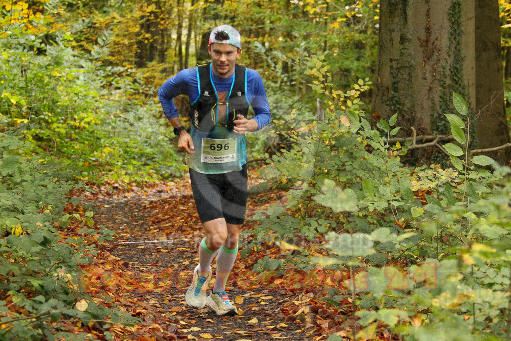 251026_1145_EV4_4385 | Sportfotografie im Rhein-Sieg Kreis, Köln, Bonn, NRW, Rheinland Pfalz, Hessen, etc. Unser Tätigkeitsfeld umfasst den Laufsport vom Volkslauf über den Marathon, Duathlon, Triathon bis zum Ultralauf wie Kölnpfad Ultra oder Schindertrail.