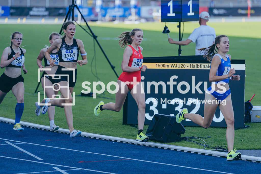 Deutsche Meisterschaften U20 / U16 2026 | Olivia Cuesta Fuoß, TSV Bayer 04 Leverkusen, 1008, 1500-Meter-Lauf, Deutsche Meisterschaften der U20 &amp; U16 2026, Lohrheidestadion Bochum-Wattenscheid, 10.07.2026. Foto: Marcel Schwering / sportimfokus - Realisiert mit Pictrs.com