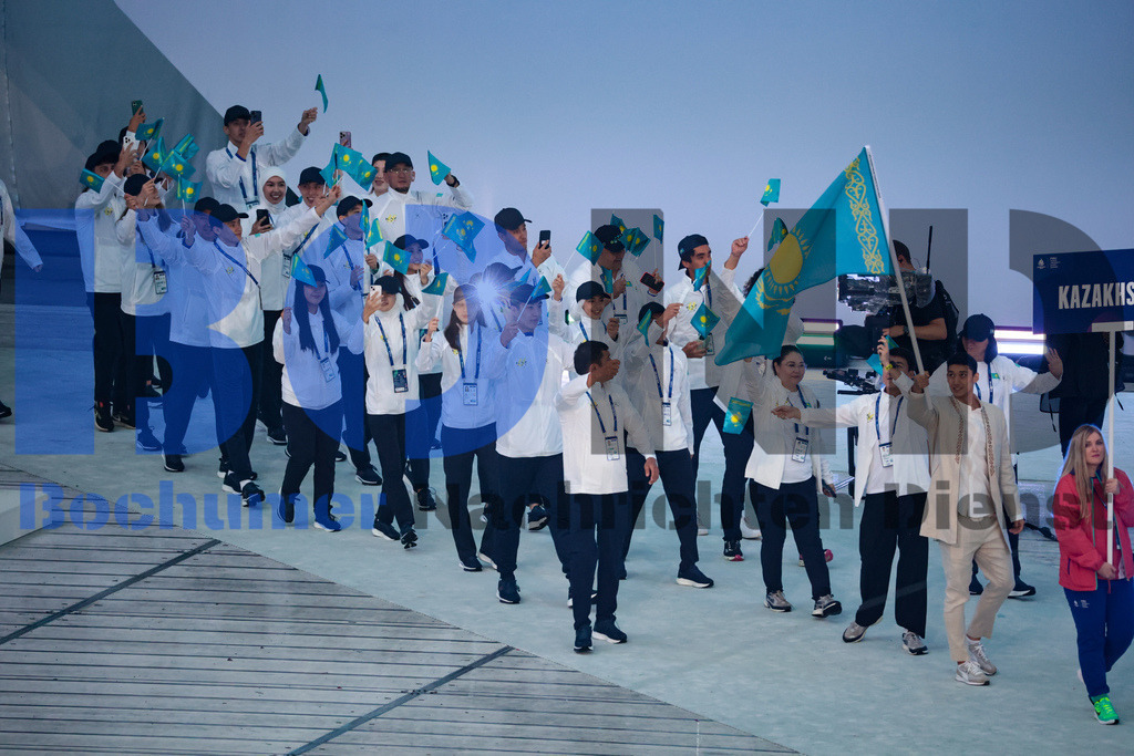 SES_TTGOPC20250716-81 | bond - Realisiert mit Pictrs.com