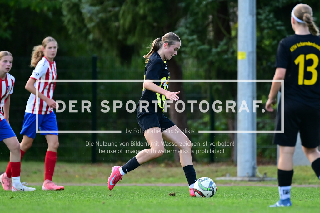 Fußball I Juniorinnen I Saison 2025-2026 I Oberliga Niedersachsen I 2. Spieltag I FC Rosengarten - ATSV Scharmbeckstotel I 16544 | Der Sportfotograf. - Realisiert mit Pictrs.com
