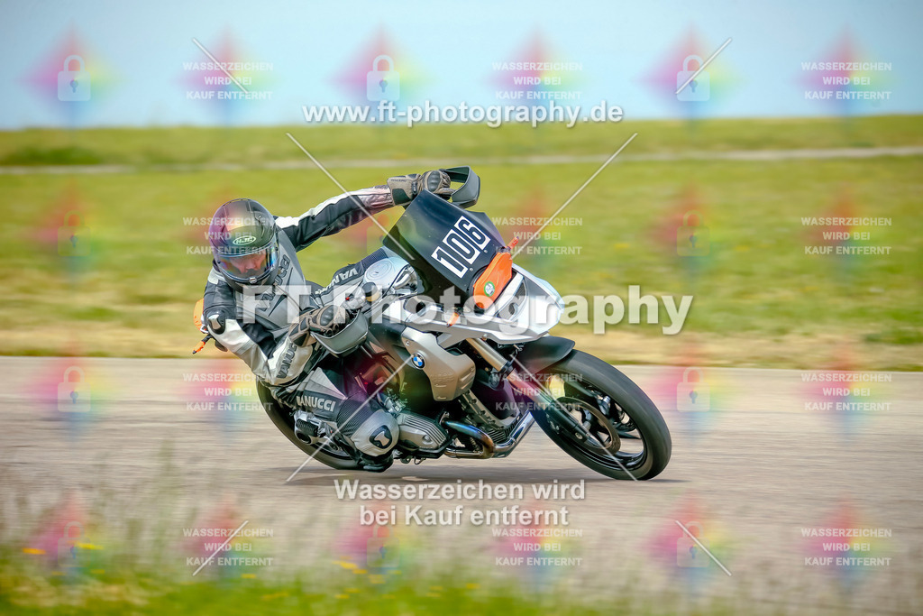 _MOT1264 | Hier findet Ihr Bilder von Touristenfahrten auf der Nürburgring Nordschleife oder von anderen Veranstaltungen die ich besucht habe. Viel Spass beim Durch Schauen 