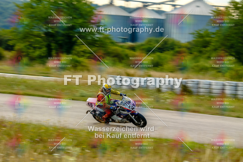 Chambley Juli-0104 | Hier findet Ihr Bilder von Touristenfahrten auf der Nürburgring Nordschleife oder von anderen Veranstaltungen die ich besucht habe. Viel Spass beim Durch Schauen 