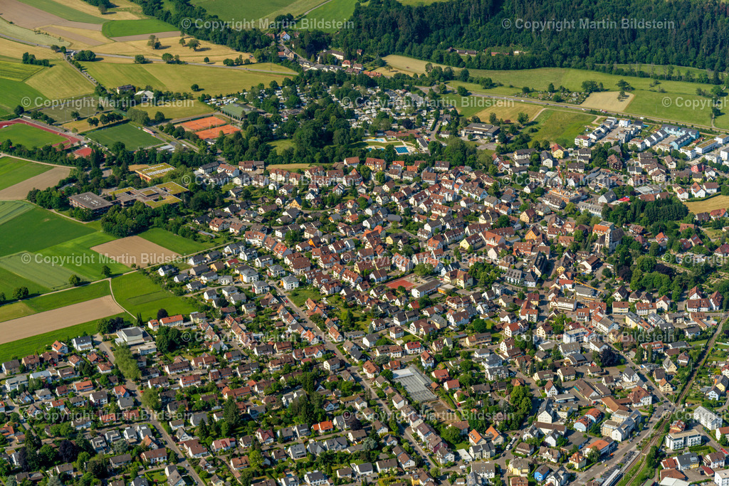 Kirchzarten-1-6-23-3 | Bilder Fotos Luftbilder Luftaufnahmen Deutschland Süden Westen Schwarzwald Baden Württemberg  