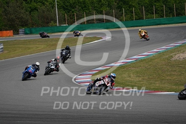 2024_05_05_PBK_35101 | Sportfotografie; SlowMotion; Video; Rennstrecke; Hafeneger; Speer; Racing; RSE; BMW; CBO; Trackday; Motorsportarena; Hockenheimring; Brno; Most; Barcelona; Valencia