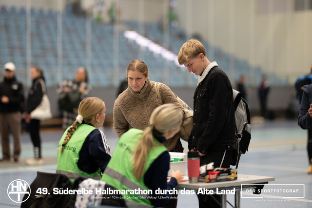 Süderelbe Halbmarathon 2025 I 09.11.2025 I Fotograf_DerSportfotograf.I 00043 | Der Sportfotograf. - Realisiert mit Pictrs.com