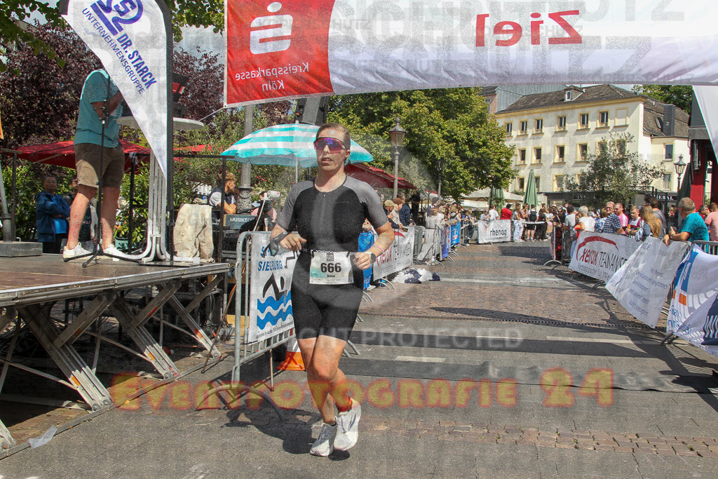 250824_1449_EV4_2232 | Sportfotografie im Rhein-Sieg Kreis, Köln, Bonn, NRW, Rheinland Pfalz, Hessen, etc. Unser Tätigkeitsfeld umfasst den Laufsport vom Volkslauf über den Marathon, Duathlon, Triathon bis zum Ultralauf wie Kölnpfad Ultra oder Schindertrail.