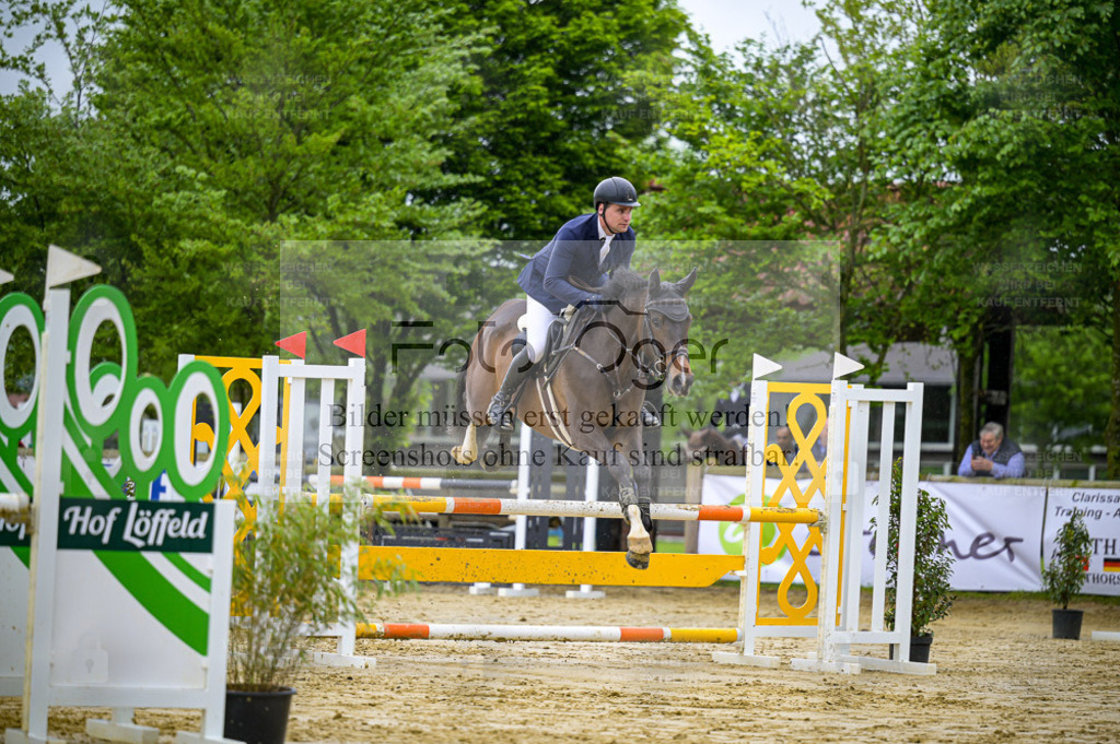 Reitturnier Lienen | Entdecke hochwertige Reitturnierfotos von Foto Oger. Professionell, emotional und authentisch – jetzt Lieblingsmomente im Shop bestellen. - Realisiert mit Pictrs.com