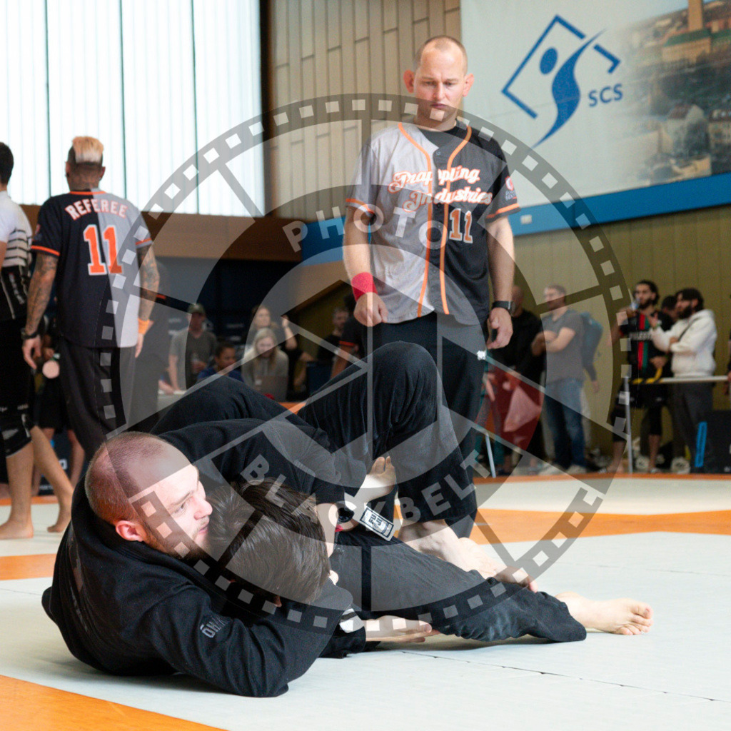 20240915PBB1637 | Athletes compete during the Grappling Industries’ grappling and Brazilian jiu-jitsu competition in Berlin, on September 15, 2024.
