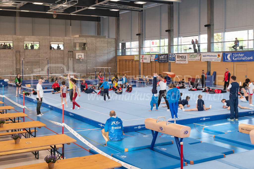 104. Zürcher Kunstturnertage Neftenbach - 14. May 2022 | 104. Zürcher Kunstturnertage Neftenbach
Turnhalle Ebni, Neftenbach
Programm 2 (P2)
Bild: Sportfotografie Markus Aeschimann | www.markus-aeschimann.ch - Realisiert mit Pictrs.com