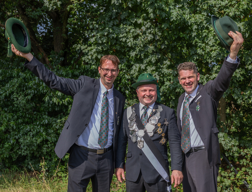 top-top.de-250704-131 | Foto, Video, Fotografie, Videografie, Fotobox, DJ, Discjockey, Musik, Musikbox, Veranstaltung, Photobooth, Amazon, Ebay, Buchtipp, Bestseller, Autor, Verlag, Buch, Wesel, Hamminkeln, NRW, Dinslaken, Rees, Drohne, Hochzeit, Party, Fotobox, Wesel, Fotograf