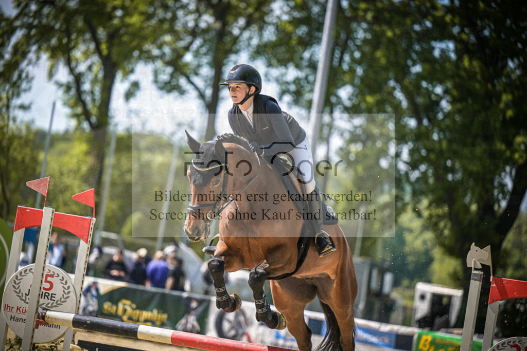 DOS_9082 | Entdecke hochwertige Reitturnierfotos von Foto Oger. Professionell, emotional und authentisch – jetzt Lieblingsmomente im Shop bestellen.Deutschlandweite Turnierfotografie. - Realisiert mit Pictrs.com