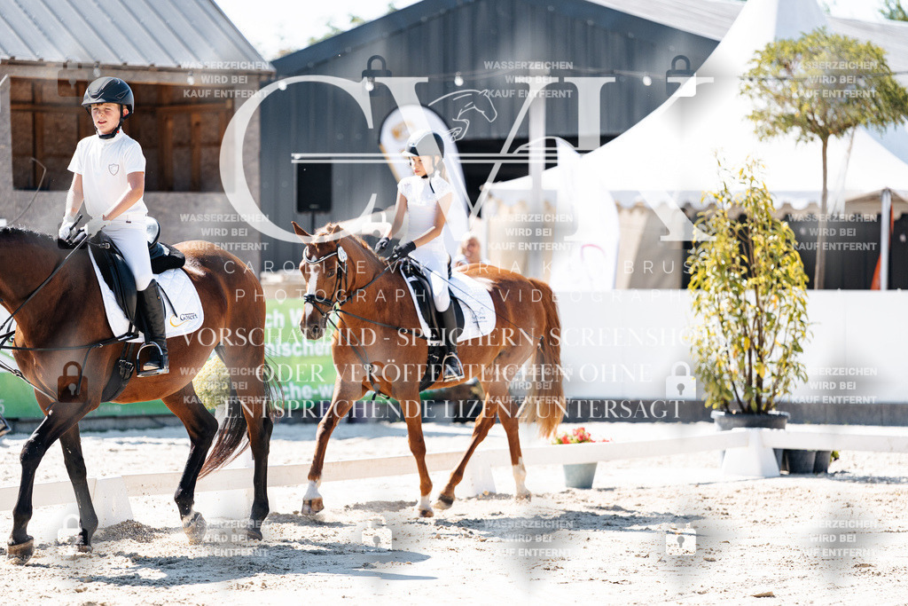 CK902466 | Turnierfotografie Pferdefotografie Trier Rheinland-Pfalz Pferdesport Reitsport Tierfotografie Sportfotografie Pferdevideo Pferdevideografie Equestrianvideography equestrianphotography  - Realisiert mit Pictrs.com