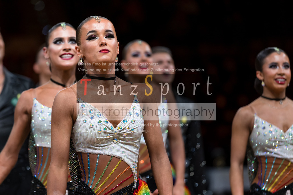 20241109_DM-Formationen_Vorrunde_1025 | Tanzsportbilder, Standardtanz, Lateintanz, WDSF, DTV, LTVB, dancecomp, goc, hessen tanzt, blaues band der spree, walzer, tango, wiener walzer, slowfox, quickstepp, samba, rumba, cha-cha-cha, paso doble. jive, hd-kroft photography, turniertanzsport