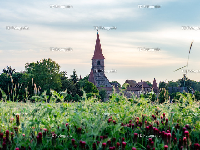 kraftshof_kirche-08675 | OLYMPUS DIGITAL CAMERA - Realisiert mit Pictrs.com