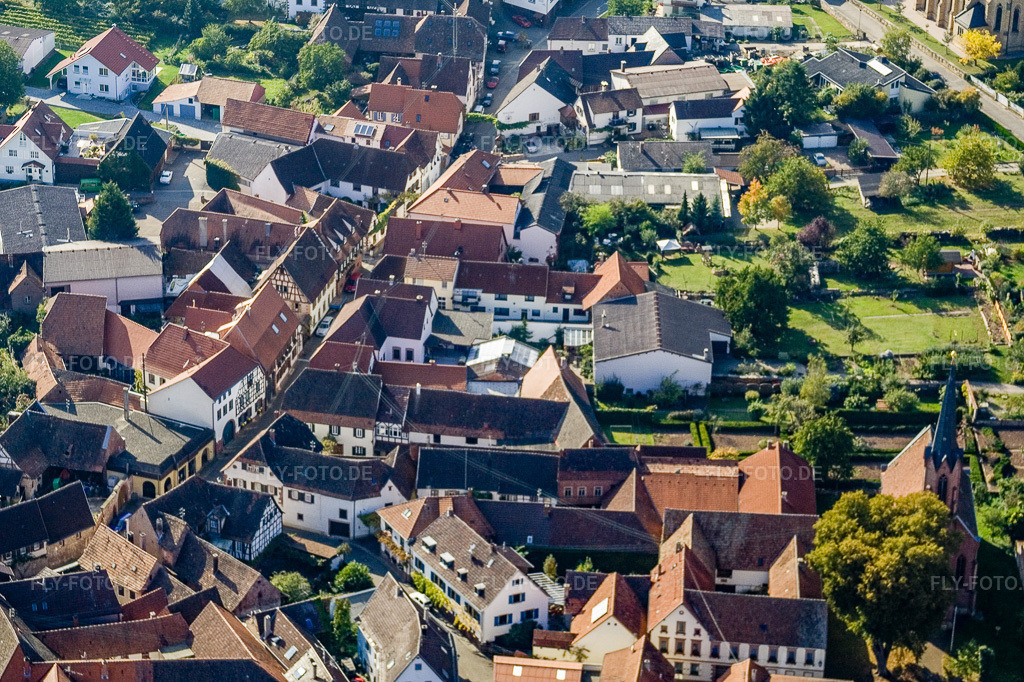 Luftbild: Kirchstr in Birkweiler im Bundesland Rheinland-Pfalz in Deutschland. Foto: IMG_8409.jpg vom 07.10.2007 durch Werner Riehm/FLY-FOTO.de