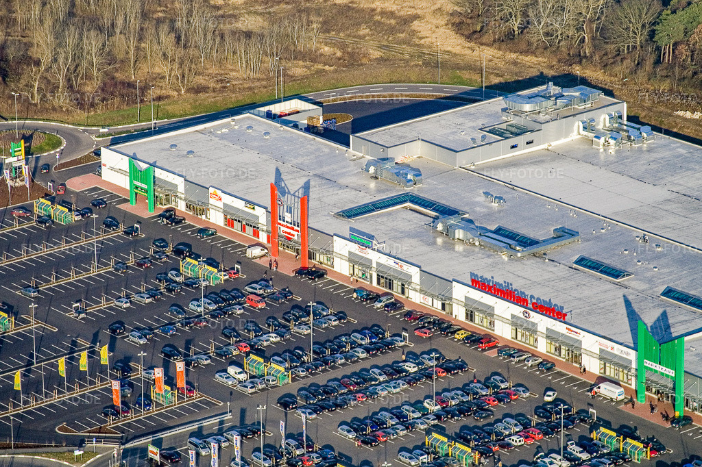 Luftbild: Martktauf im Maximilian Center im Ortsteil Maximiliansau in Wörth im Bundesland Rheinland-Pfalz in Deutschland. Foto: IMG_9049.jpg vom 15.12.2007 durch Werner Riehm/FLY-FOTO.de