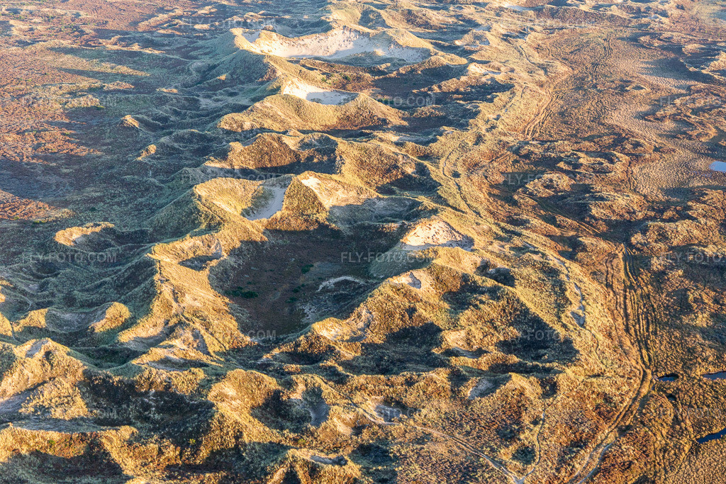 Aerial view: Wadden Sea National Park in Fanø in the state South Denmark, Denmark.Photo: IMG_118966.jpg taken on 09/21/2019 by Werner Riehm/FLY-FOTO.comResolution of the original: 5472 x 3648 px