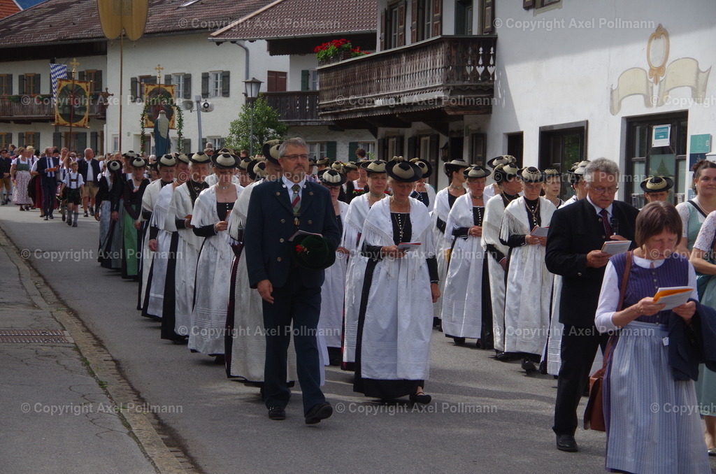 IMGP5265 | fotografiert von Axel PollmannLeonhardi Wallfahrt Benediktbeuern und Murnau, Fronleichnam, Fasching, Landschaft im Loisachtal und Benediktbeuern  - Realisiert mit Pictrs.com