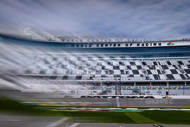 24hDay26_012211220409570TU_TU | Rolex 24 at Daytona 2026 - Foto: Gruppe C Photography - Realisiert mit Pictrs.com