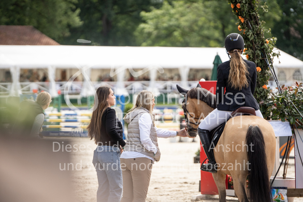 BHO24-SD-PonyTrophy-DSC07129 | Deine schönsten Turniermomente als professionelle Fotos! Entdecke hochwertige Pferdesport-Fotografie im Online-Shop. Jetzt Fotos finden & bestellen!