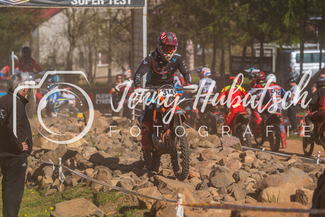 JHF.ECHT.4h.Samstag171 | jennyhubatsch-endurofotografie