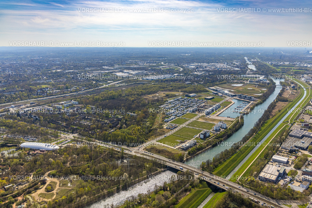 Gelsenkirchen220402300 | Luftbild, Yachthafen Marina, Reihenhaus Wohnsiedlung Hafenquartier Graf Bismarck am Rhein-Herne-Kanal, Bismarck, Gelsenkirchen, Ruhrgebiet, Nordrhein-Westfalen, Deutschland