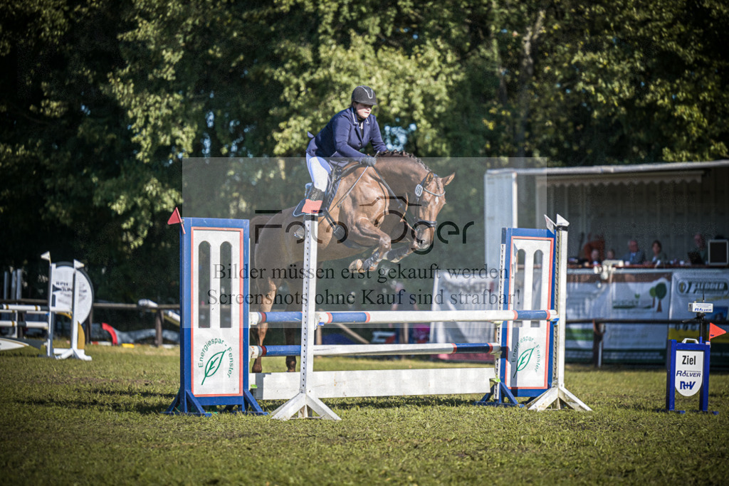 DOS_0240 | Entdecke hochwertige Reitturnierfotos von Foto Oger. Professionell, emotional und authentisch – jetzt Lieblingsmomente im Shop bestellen.Deutschlandweite Turnierfotografie. - Realisiert mit Pictrs.com