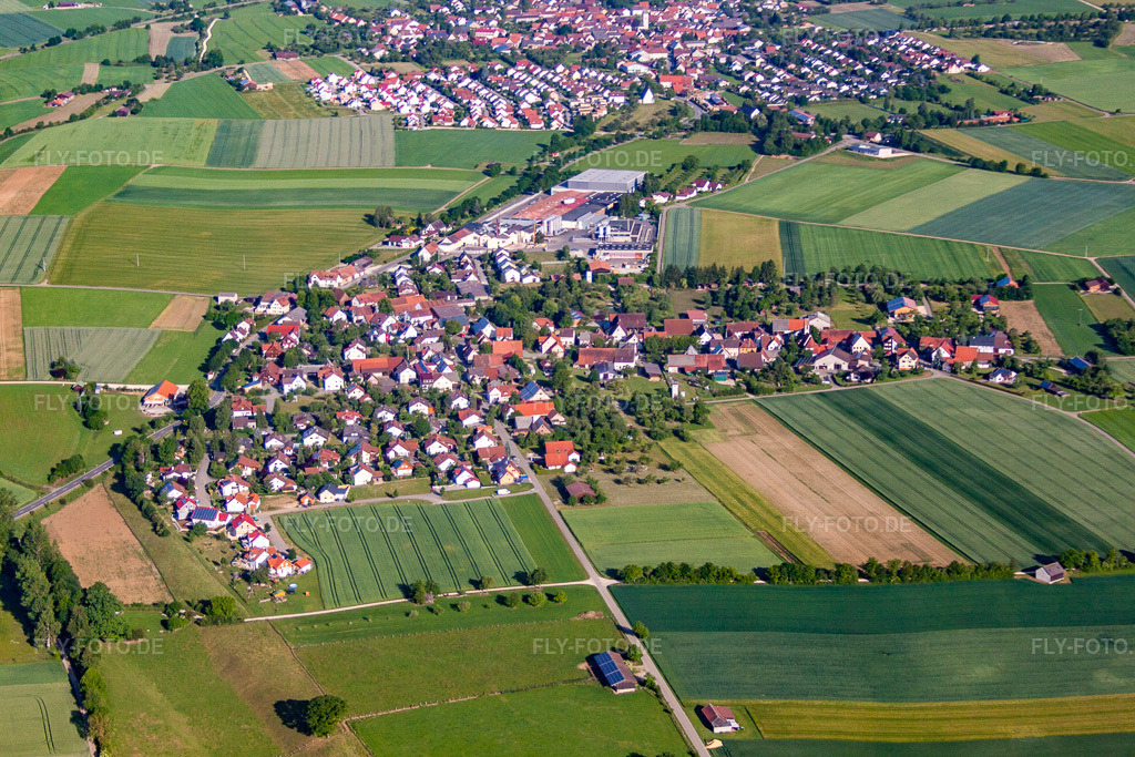 Luftbild: Ortsansicht von Osten im Ortsteil Bühlenhausen in Berghülen im Bundesland Baden-Württemberg in Deutschland. Foto: IMG_67277.jpg vom 08.06.2014 durch Werner Riehm/FLY-FOTO.de