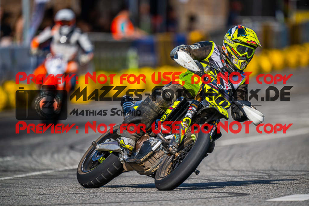 MaZZes_FotoMatrix_220619_0315 | UE40