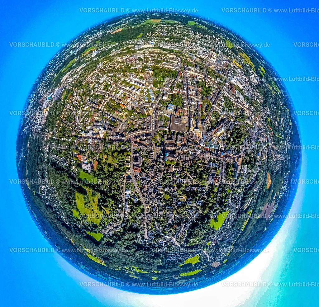 Schwelm240890758Marktplatz | Luftbild, City Innenstadt, Altmarkt Marktplatz und evang. Christuskirche, Erdkugel, Fisheye Aufnahme, Fischaugen Aufnahme, 360 Grad Aufnahme, tiny world, little planet, fisheye Bild, , Schwelm, Ruhrgebiet, Nordrhein-Westfalen, Deutschland
