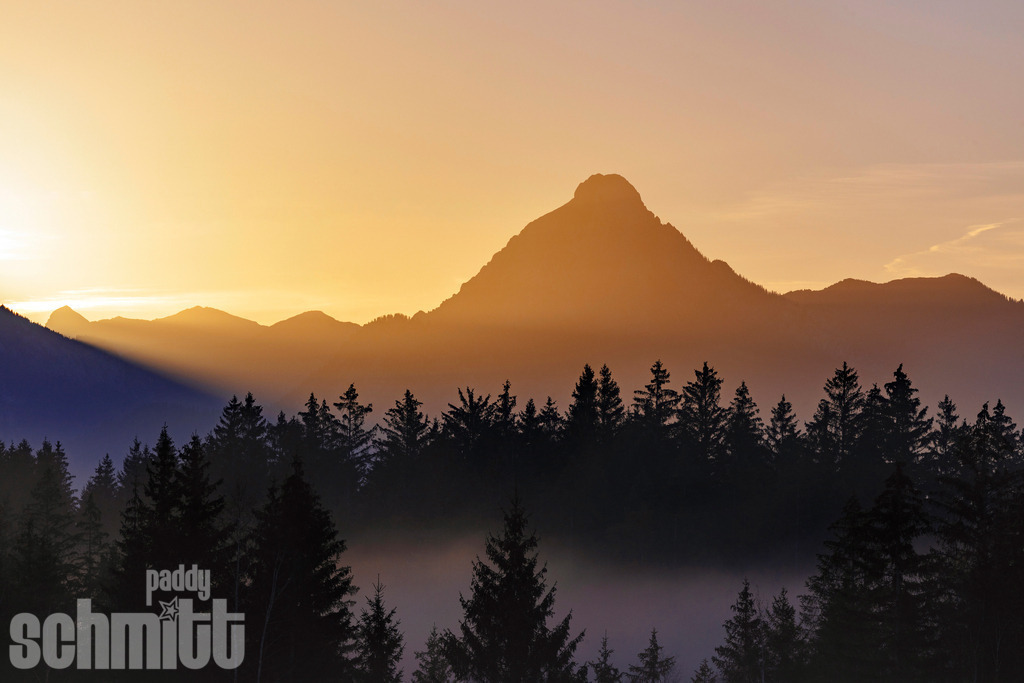 PS-Bergwelt-2026-112 | Entdecke die größte Bildgalerie der Region mit Fotografien aus dem Allgäu, der Bodenseeregion, Oberschwaben, dem Donautal und der Schwäbischen Alb. Landschaften, Luftaufnahmen und Reisefotografie als Wandbild und Fotokunst. - Realisiert mit Pictrs.com