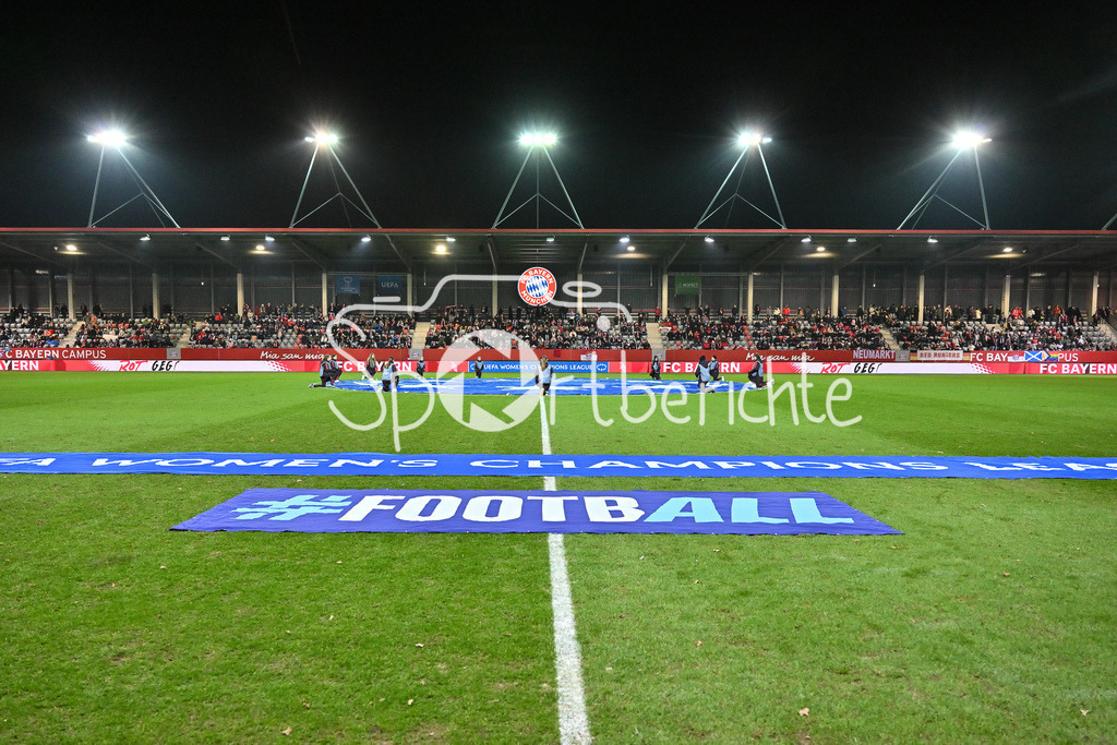 FC Bayern München Frauen - Juventus Turin Frauen | Der FC Bayern Campus ist angereichtet fuer das Spiel zwischen den FCB Frauen und Juventus / Womens Champions League: FC Bayern Frauen - Juventus FC, FC Bayern Campus am 12.12.2024