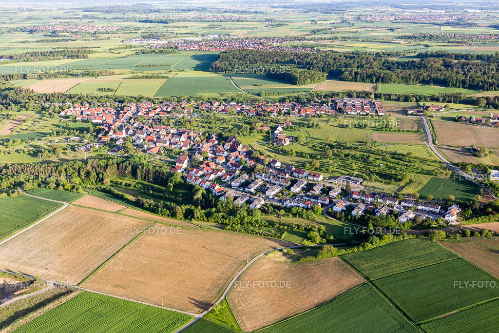 Ortsansicht von Süden | Luftbild: Ortsansicht von Süden im Ortsteil Haslach in Herrenberg im Bundesland Baden-Württemberg in Deutschland. Foto: IMG_114834.jpg vom 31.05.2019 durch Werner Riehm/FLY-FOTO.de - Realisiert mit Pictrs.com