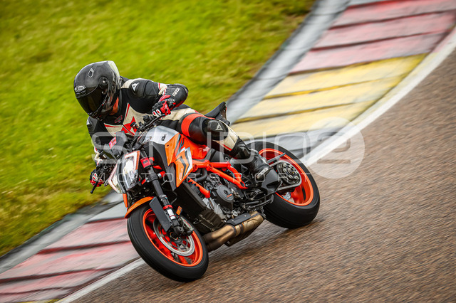 0018-260612SR-003_18 | Deine Full-Service-Agentur für ✔️Videoproduktionen und ✔️Motorsportfotografie Jetzt Angebot anfragen!